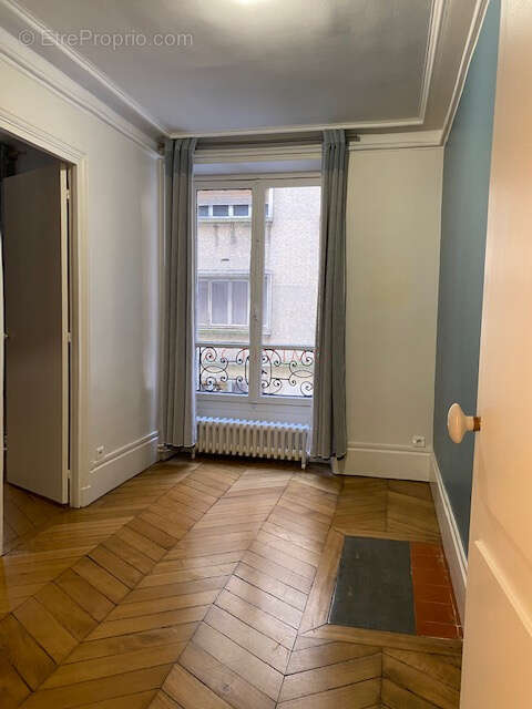 Appartement à PARIS-6E
