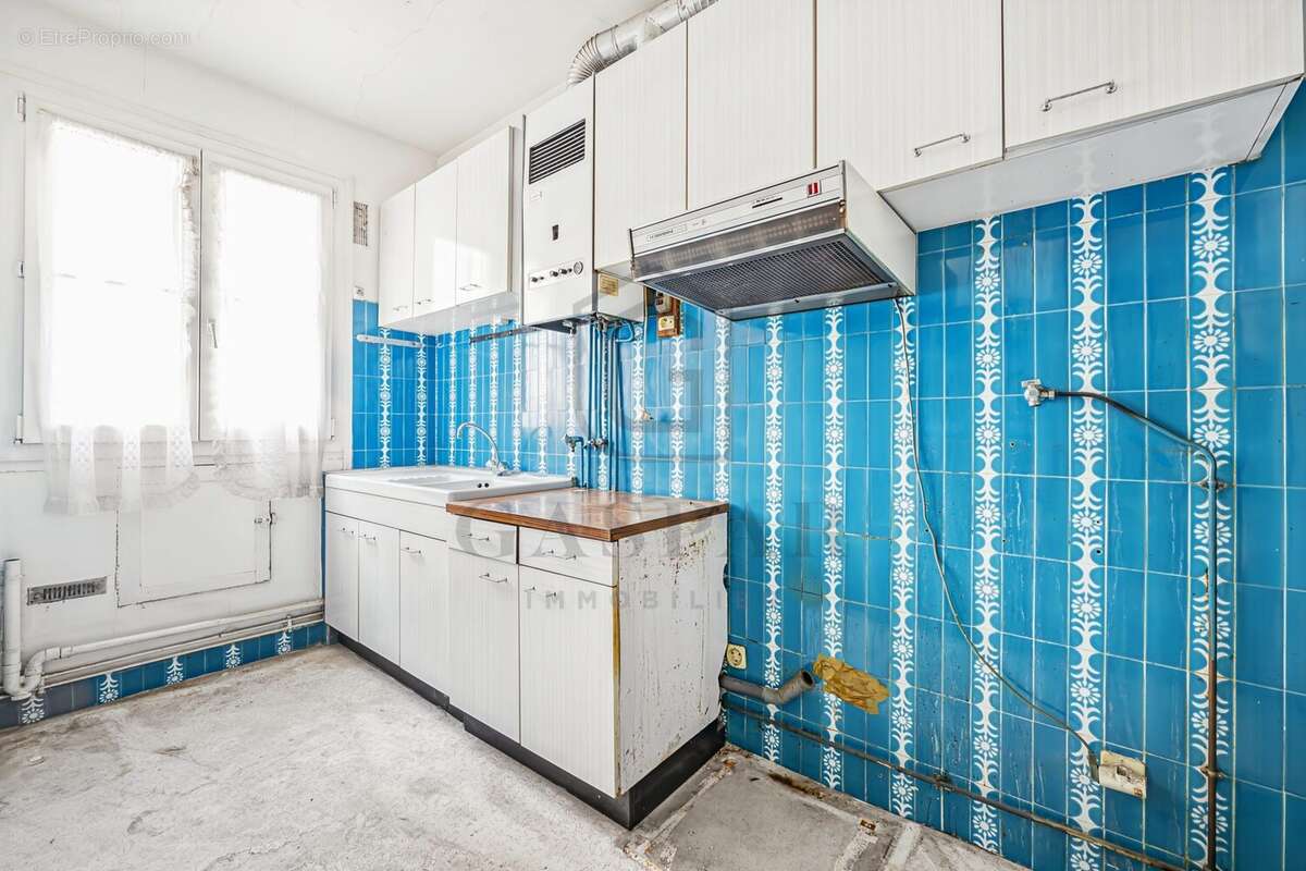 Appartement à PARIS-8E
