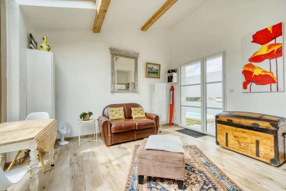 Maison à SAINT-GEORGES-DE-DIDONNE