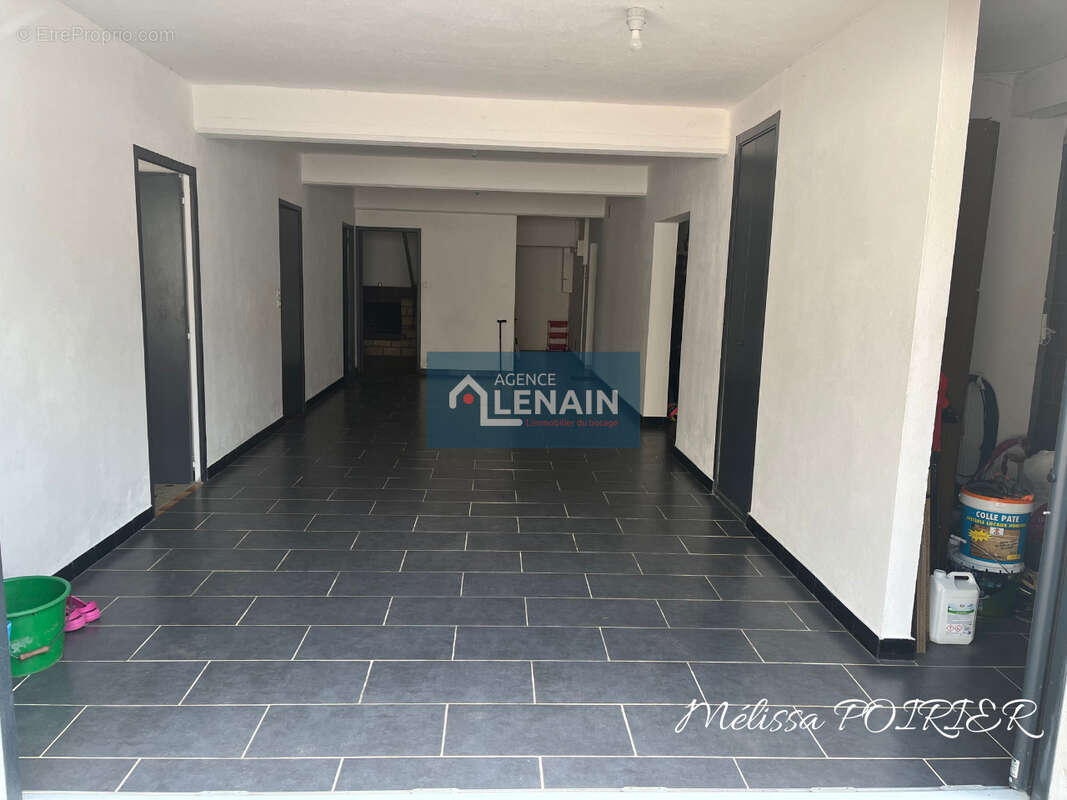 Maison à SAINT-MARTIN-DES-TILLEULS