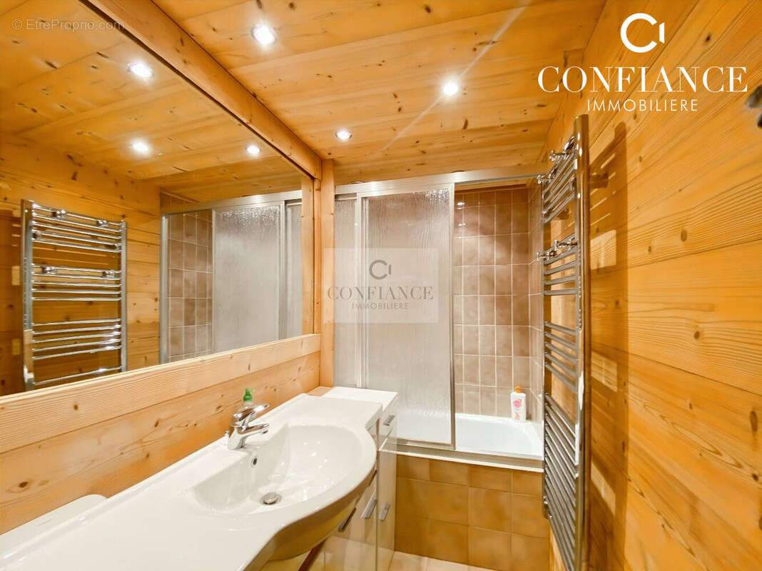 Appartement à SAINT-ETIENNE-DE-TINEE