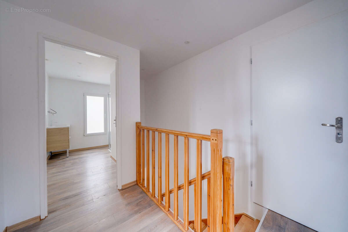 Appartement à AMBARES-ET-LAGRAVE