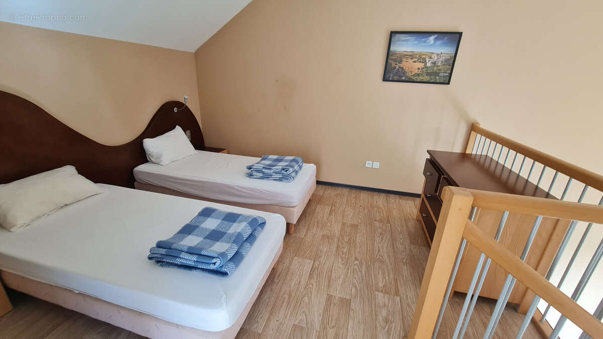 Appartement à NAUCELLE