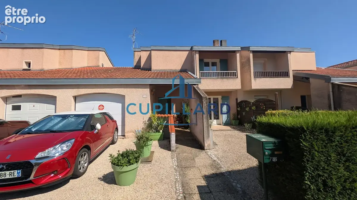 Maison à MABLY