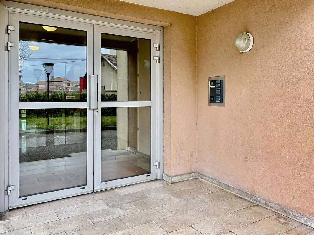 Photo 3 - Appartement à LE PEAGE-DE-ROUSSILLON