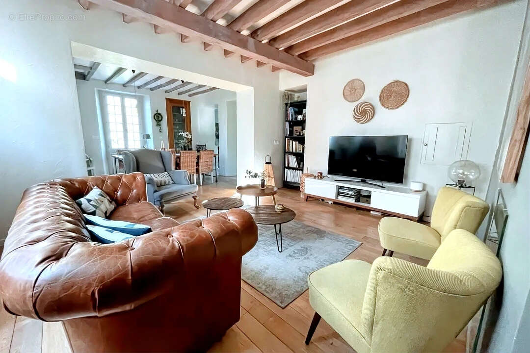 Maison à MAUPERTHUIS