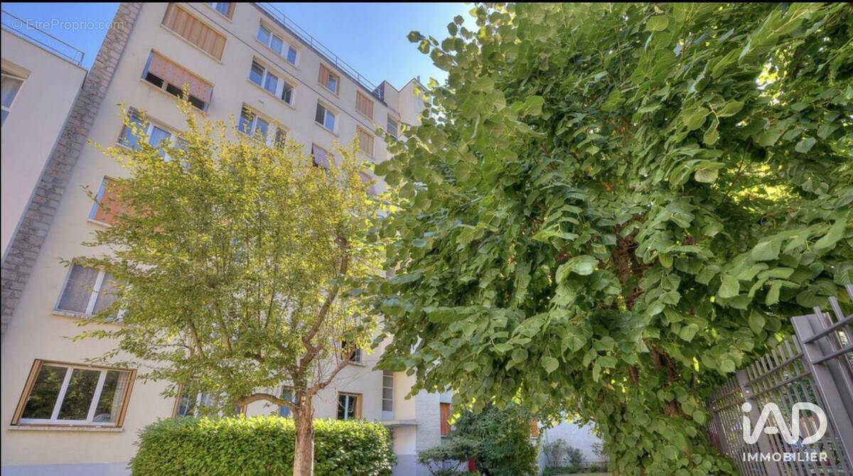 Photo 1 - Appartement à ISSY-LES-MOULINEAUX