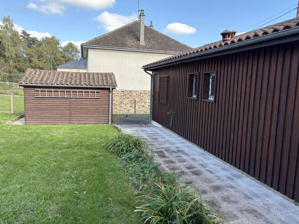 Maison à ARNAC-POMPADOUR