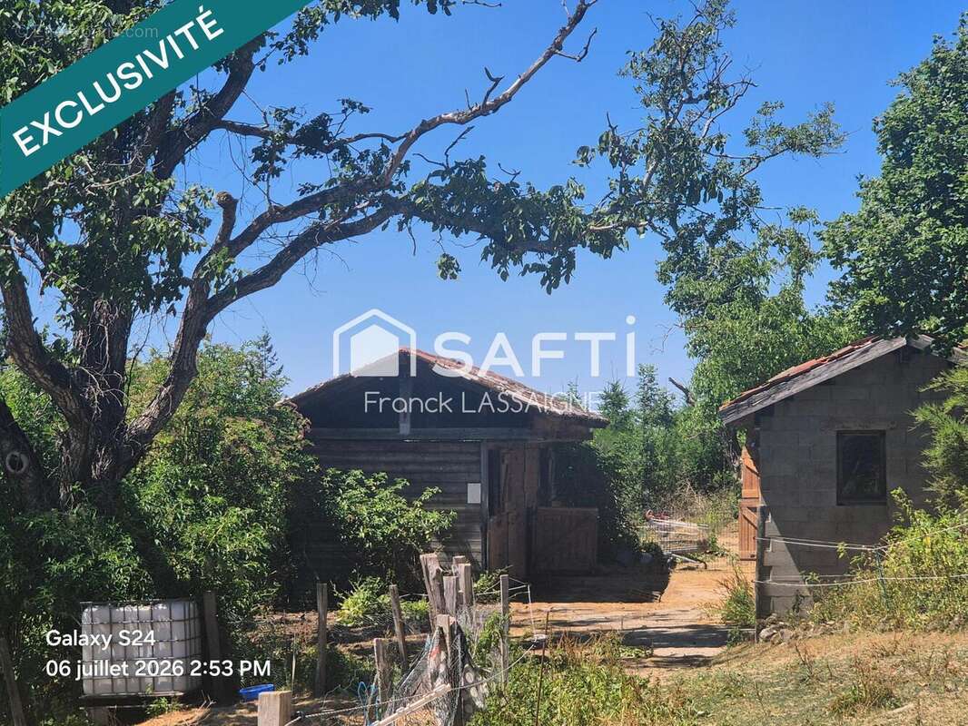 Maison 363 m² à Cunlhat  - photo 6