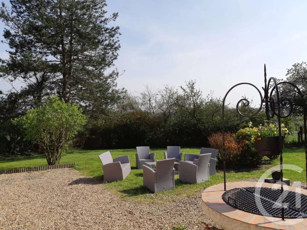 Maison à SAINT-POURCAIN-SUR-BESBRE