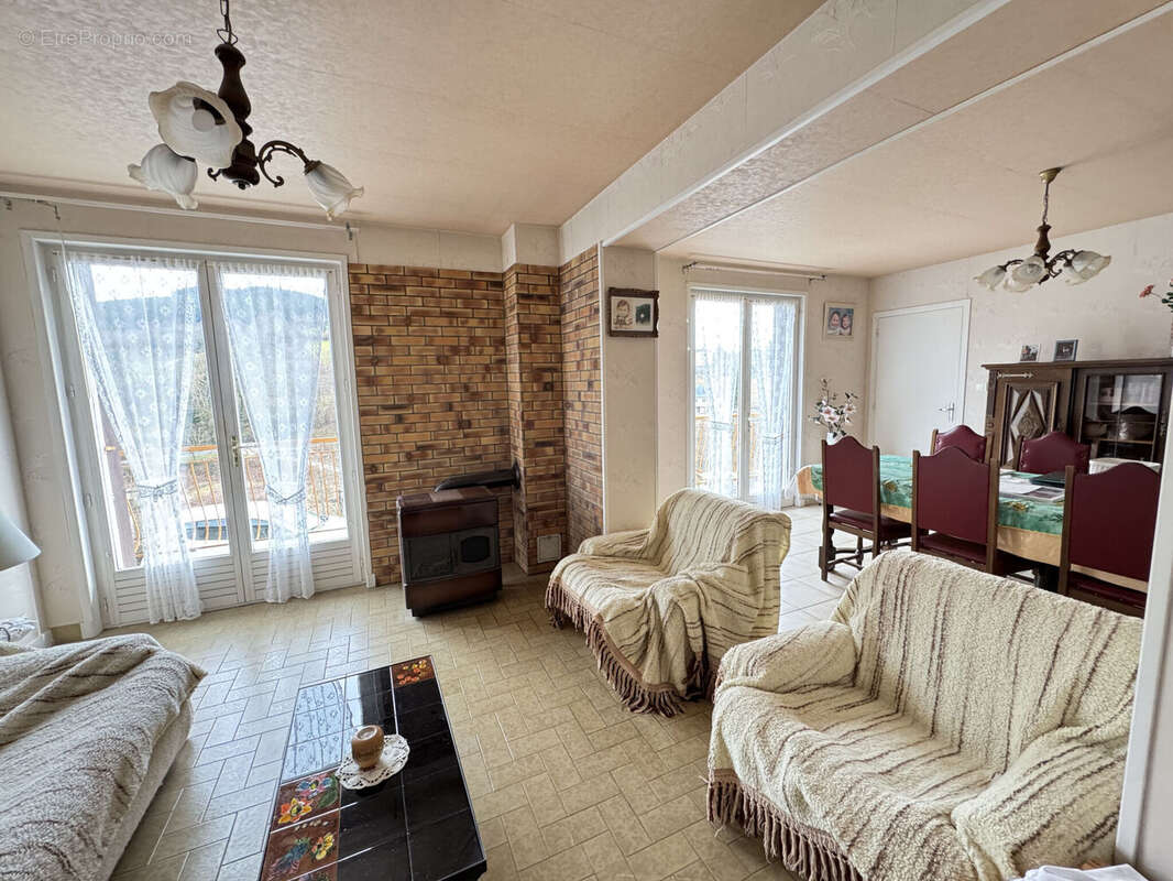 Photo 3 - Maison à MARDORE