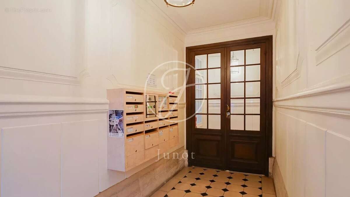 Appartement à PARIS-6E