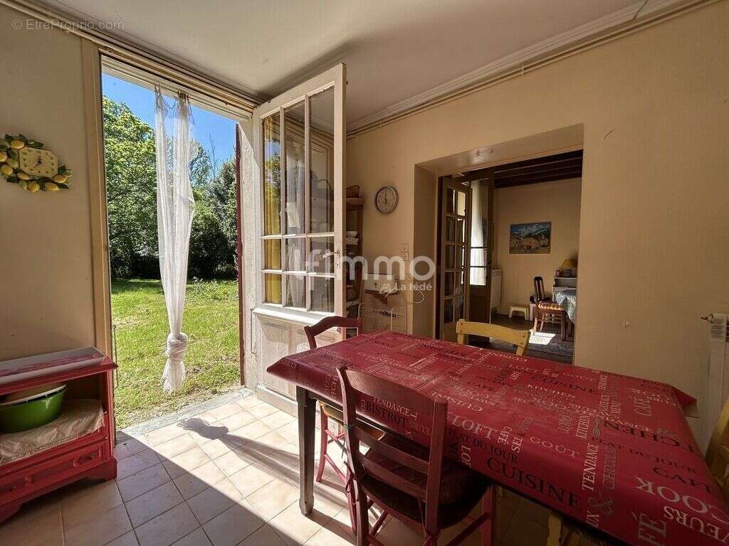 Maison de campagne avec grand jardin et dépendance - photo 6