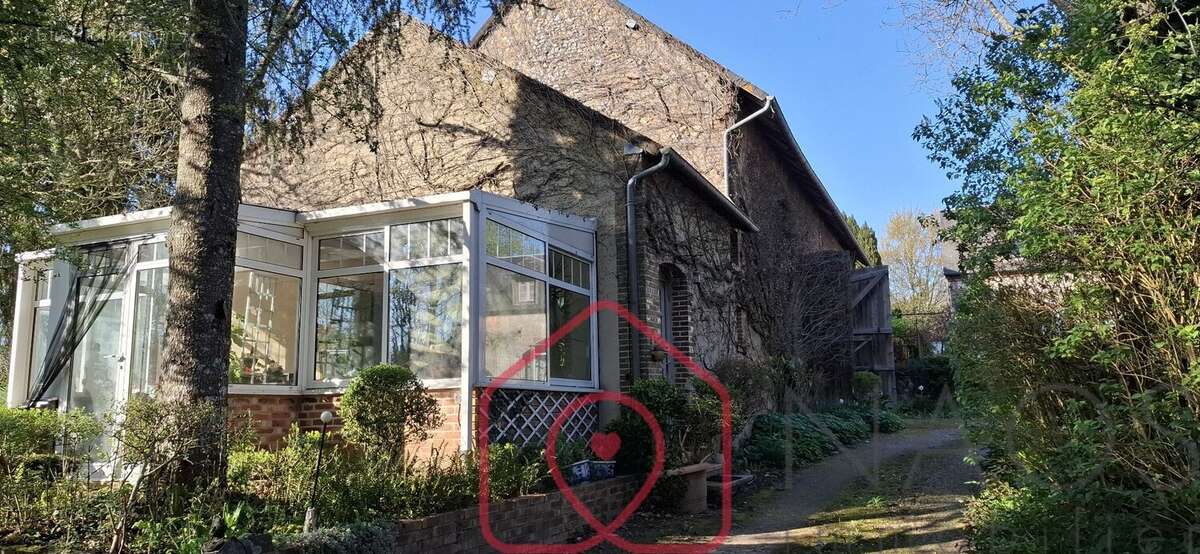 Maison à DAMPIERRE-EN-CROT