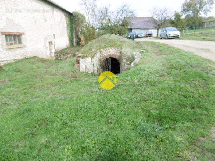 Maison à TOURNON-SAINT-MARTIN