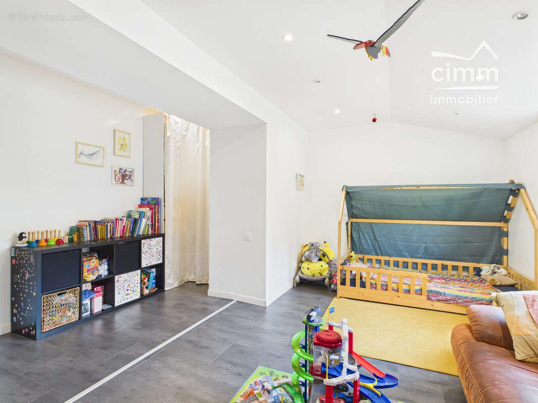 Maison 119 m² à Rovon  - photo 9