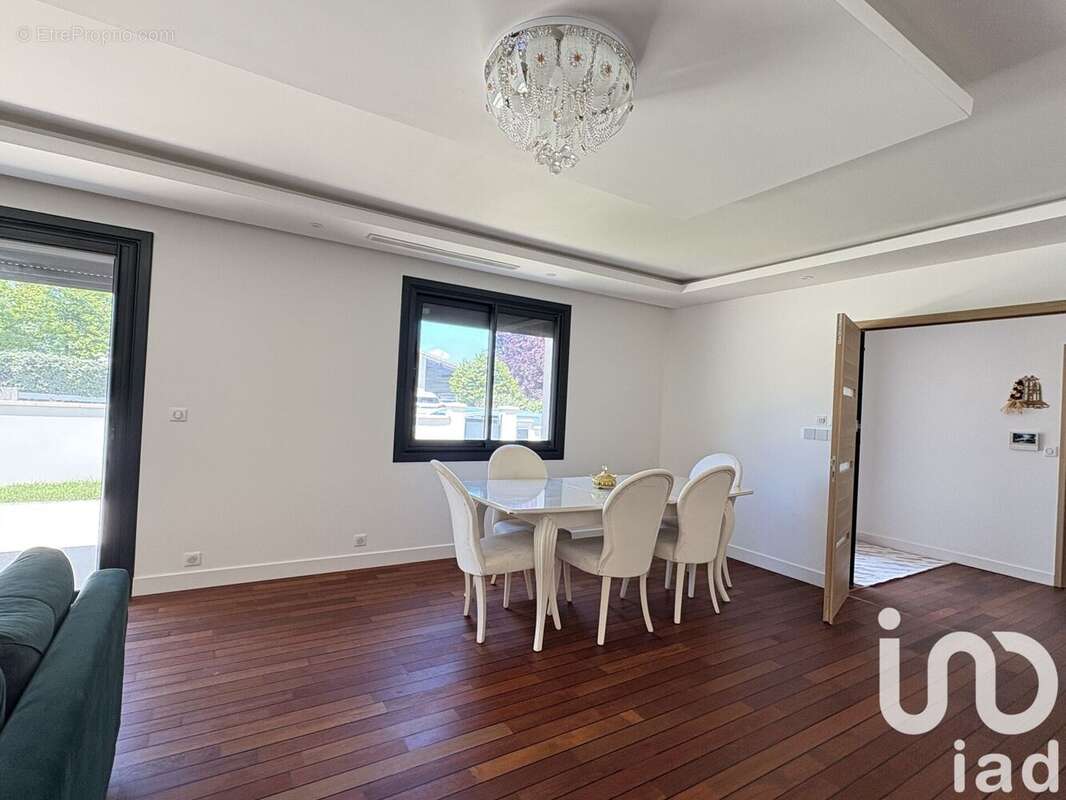 Photo 4 - Maison à MONTUSSAN