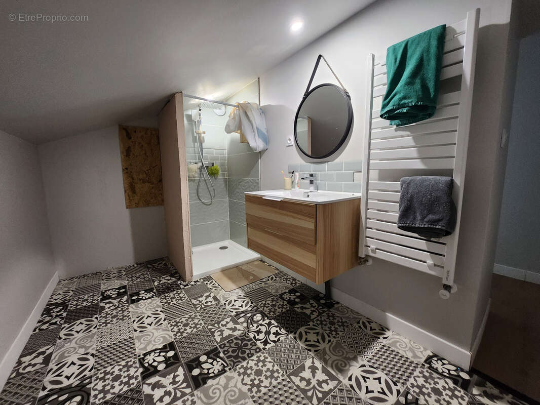 Maison à SAINTE-GEMME-LA-PLAINE