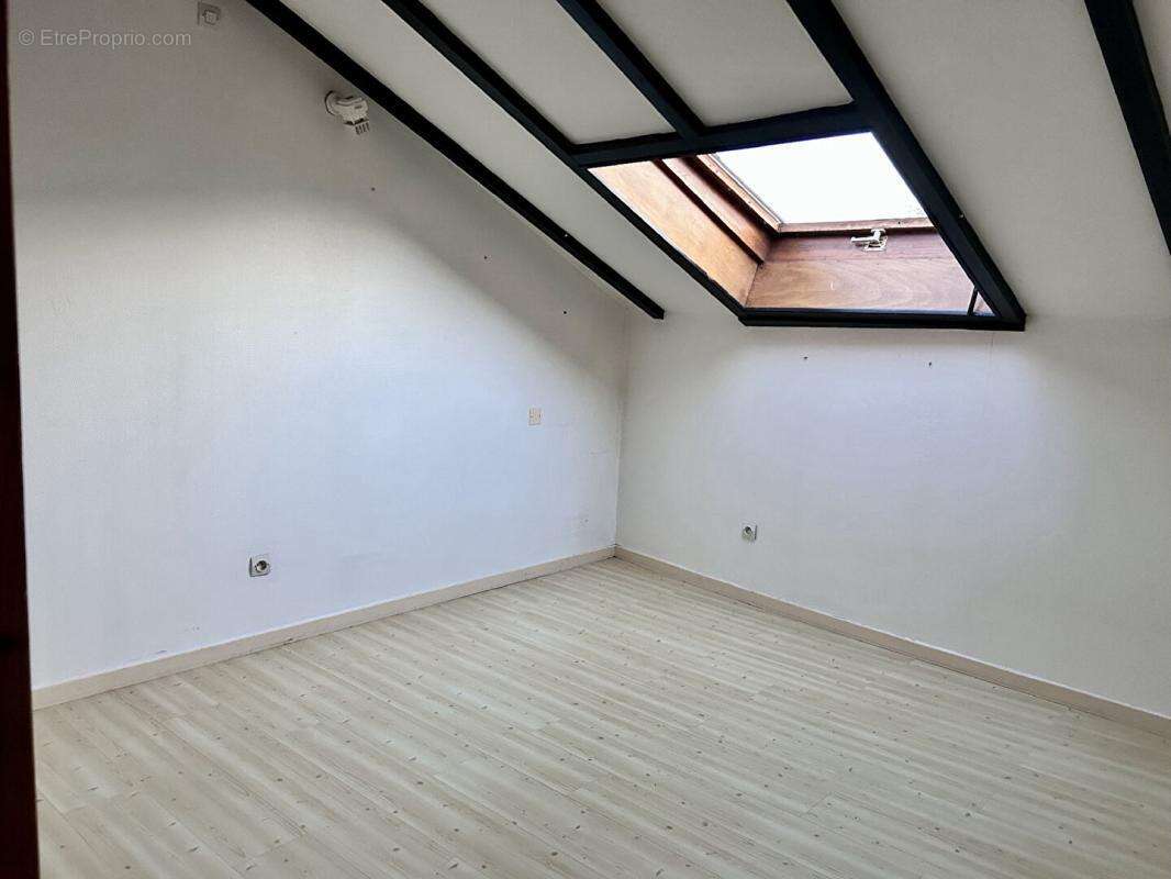 Appartement à BESSENAY