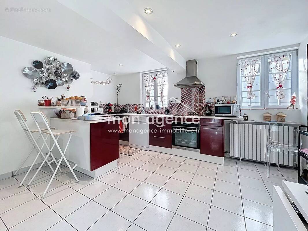 Maison à AMFREVILLE-LA-MI-VOIE