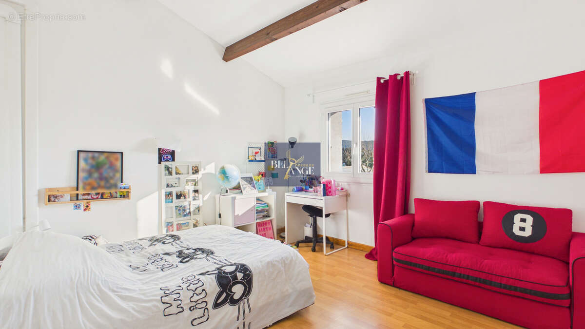 Maison à VALLON-PONT-D'ARC