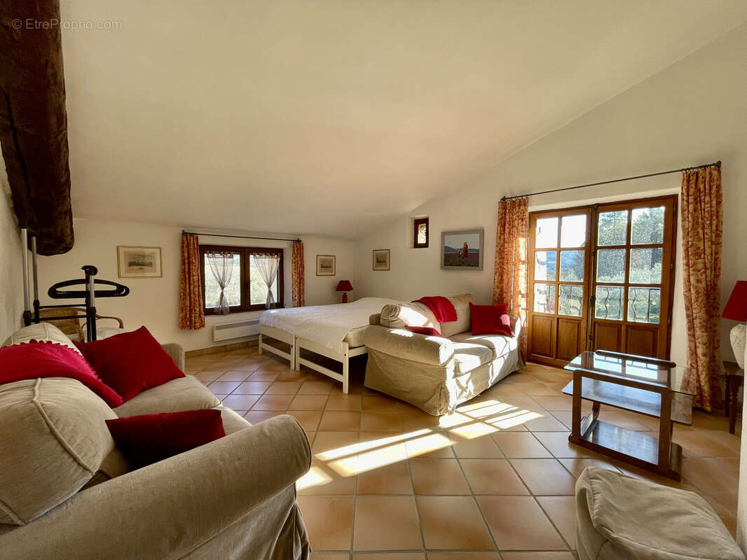 Maison à VAISON-LA-ROMAINE