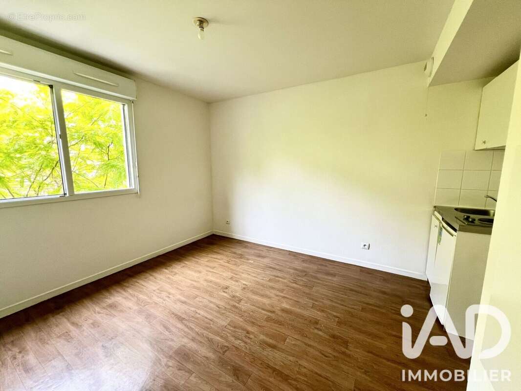 Photo 2 - Appartement à VILLENEUVE-LA-GARENNE