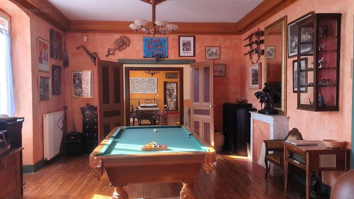 Maison à LA SALVETAT-PEYRALES