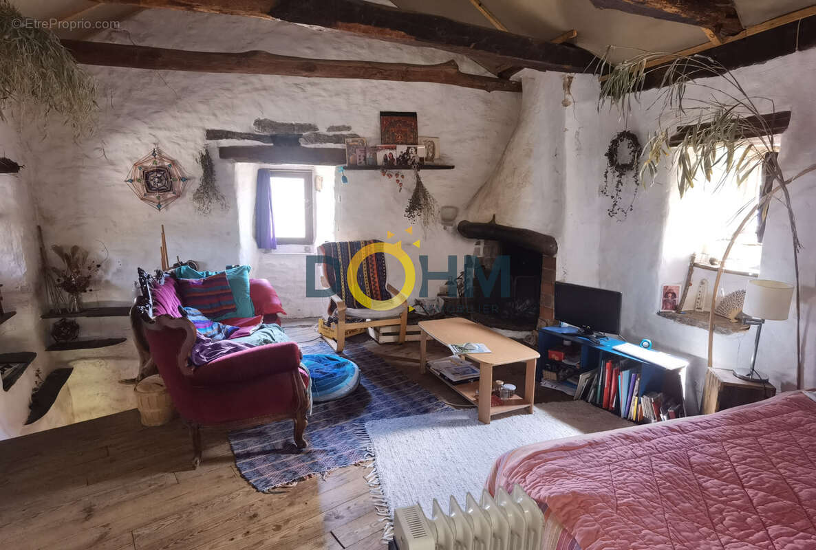 Secteur Bonnevaux, Maison en pières à rénover - photo 7