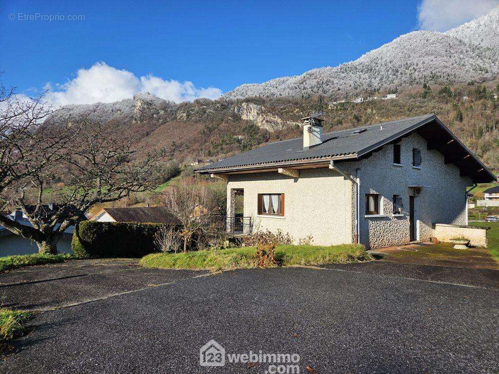 En exclusivité, maison individuelle de 125m² et son terrain à Mercury - Maison à MERCURY