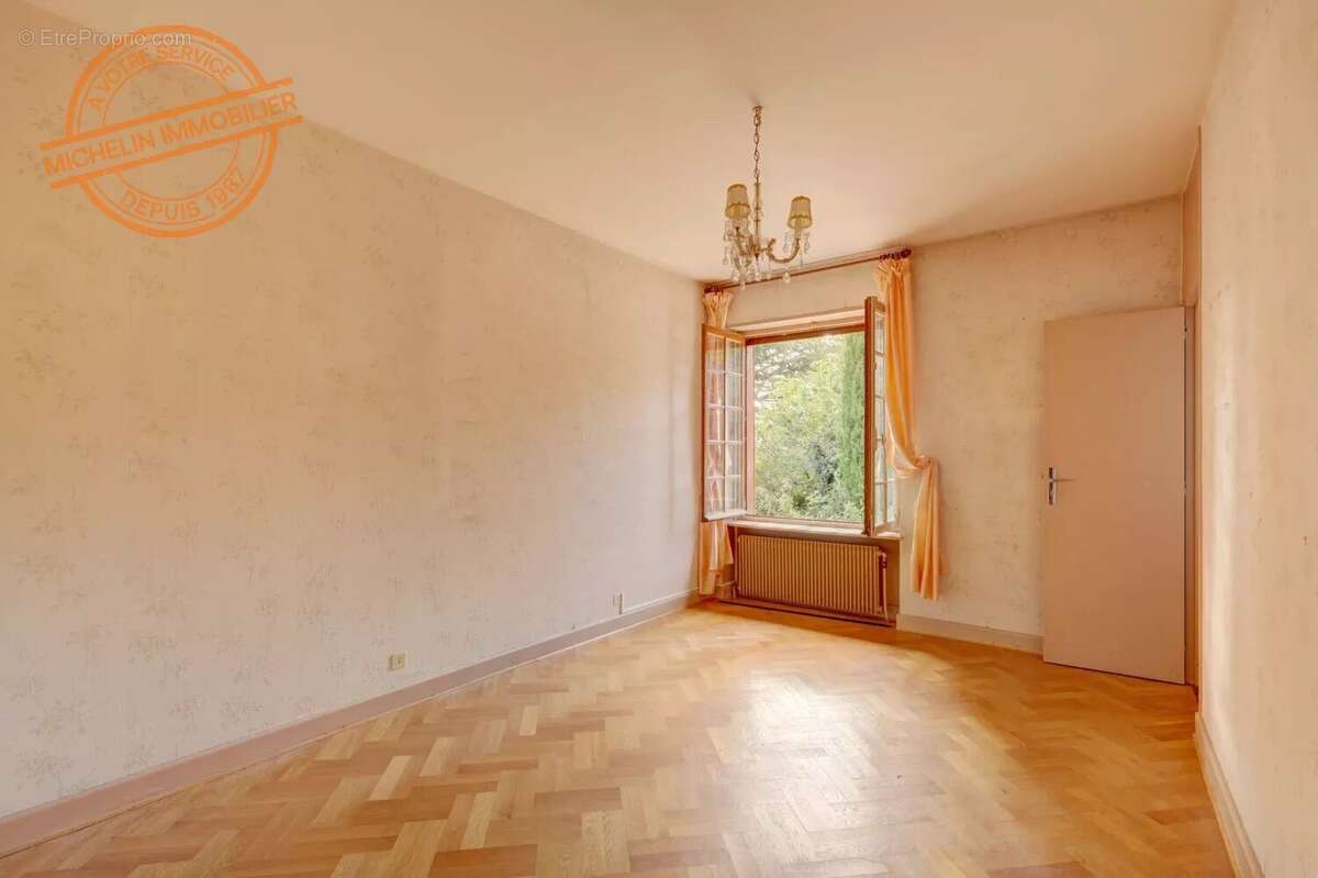 Maison à SAINT-CYR-AU-MONT-D'OR