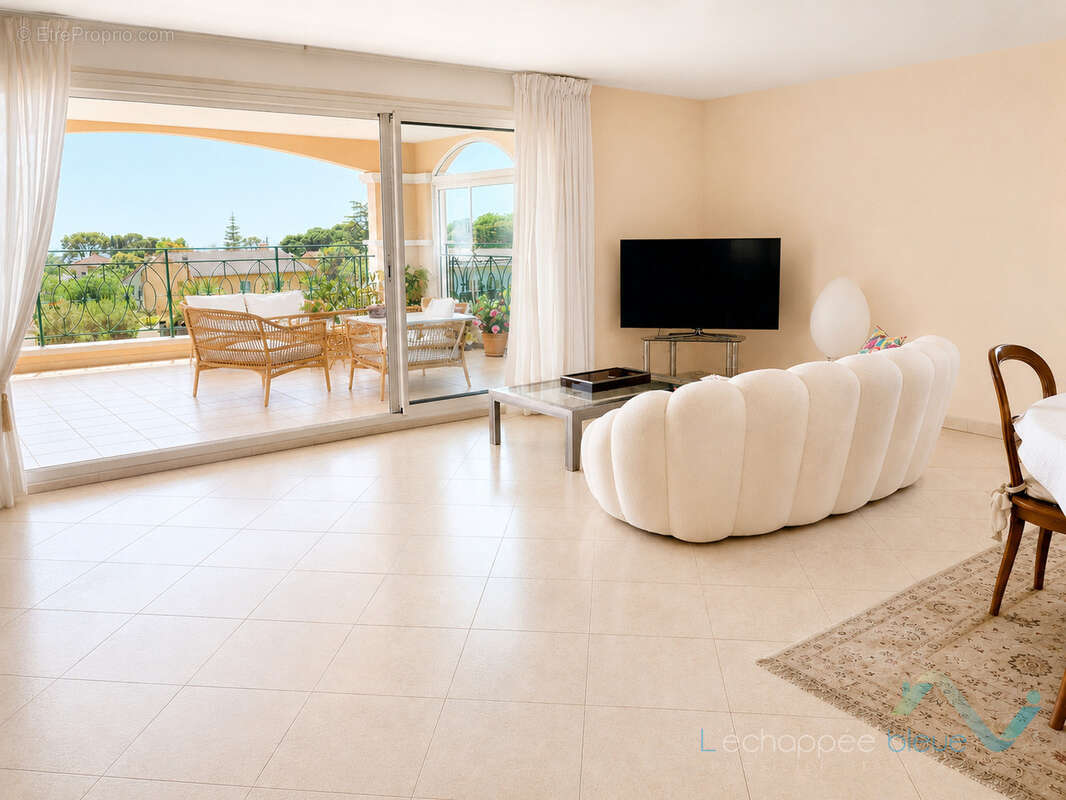 Appartement à CARQUEIRANNE