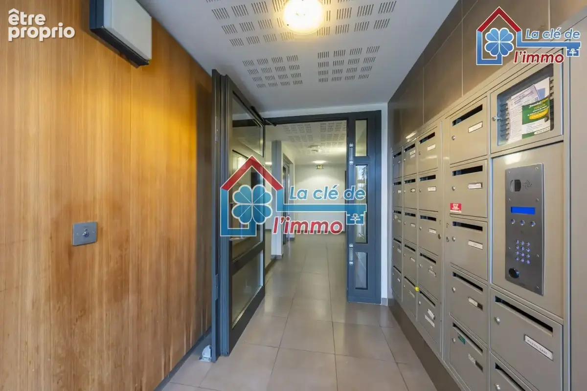 F3 + terrasse + 2 parkings - photo 7