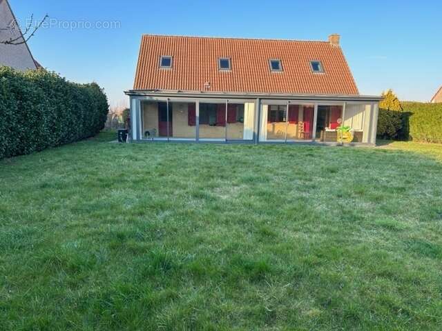 Maison à CAPPELLE-BROUCK