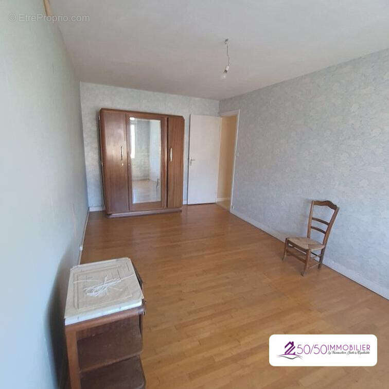 Commerce à PLOUIGNEAU