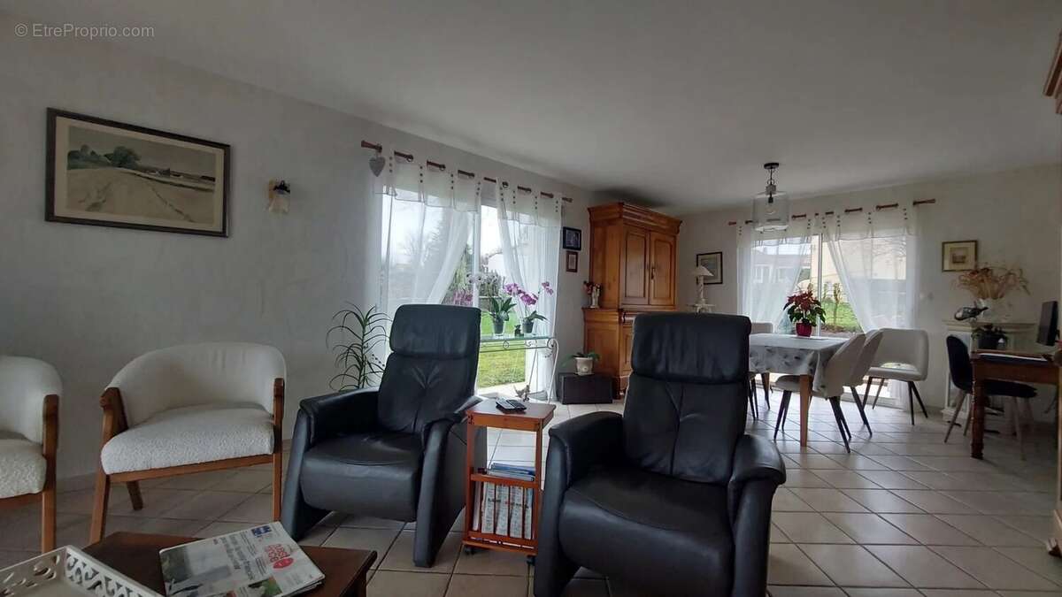 Maison à Somloire - photo 4
