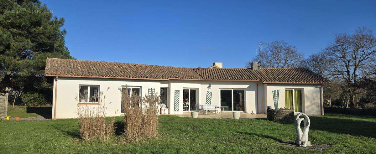 Maison 213 m² à Pornic  - photo 2