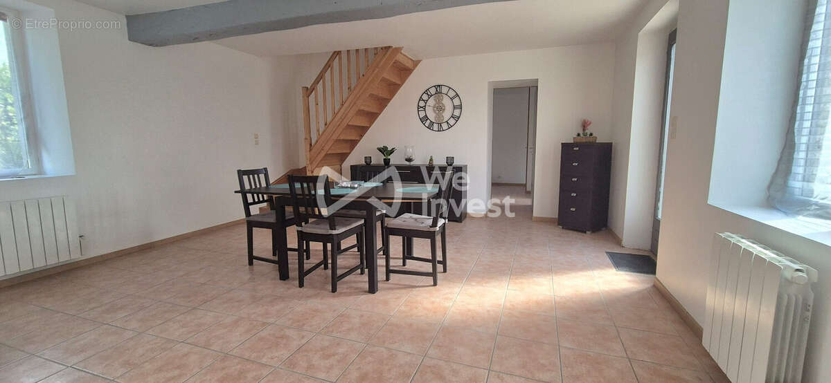 Maison 111 m² à Marigne-Laille  - photo 4