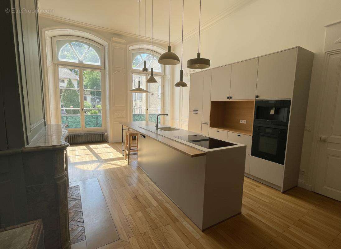 Appartement à SALINS-LES-BAINS