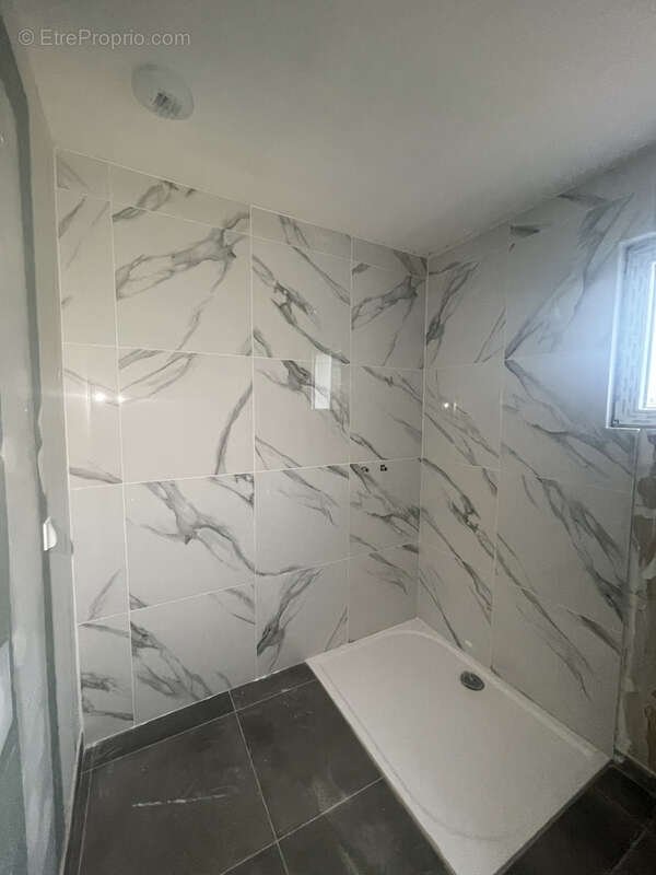 Maison à MONCLAR-DE-QUERCY