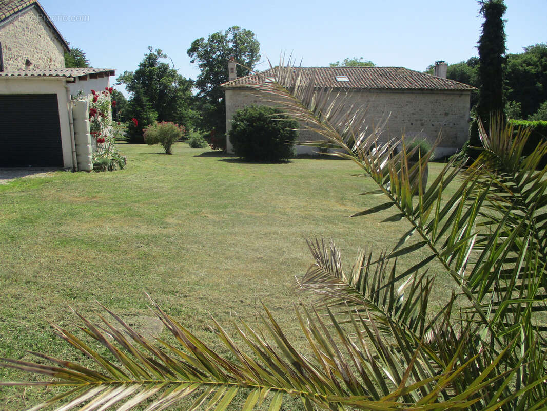 Maison à CEAUX-EN-COUHE