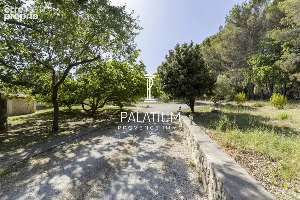 Propriété provençale de 209 m² – Environnement calme et verdoyant, Ventabren - photo 5