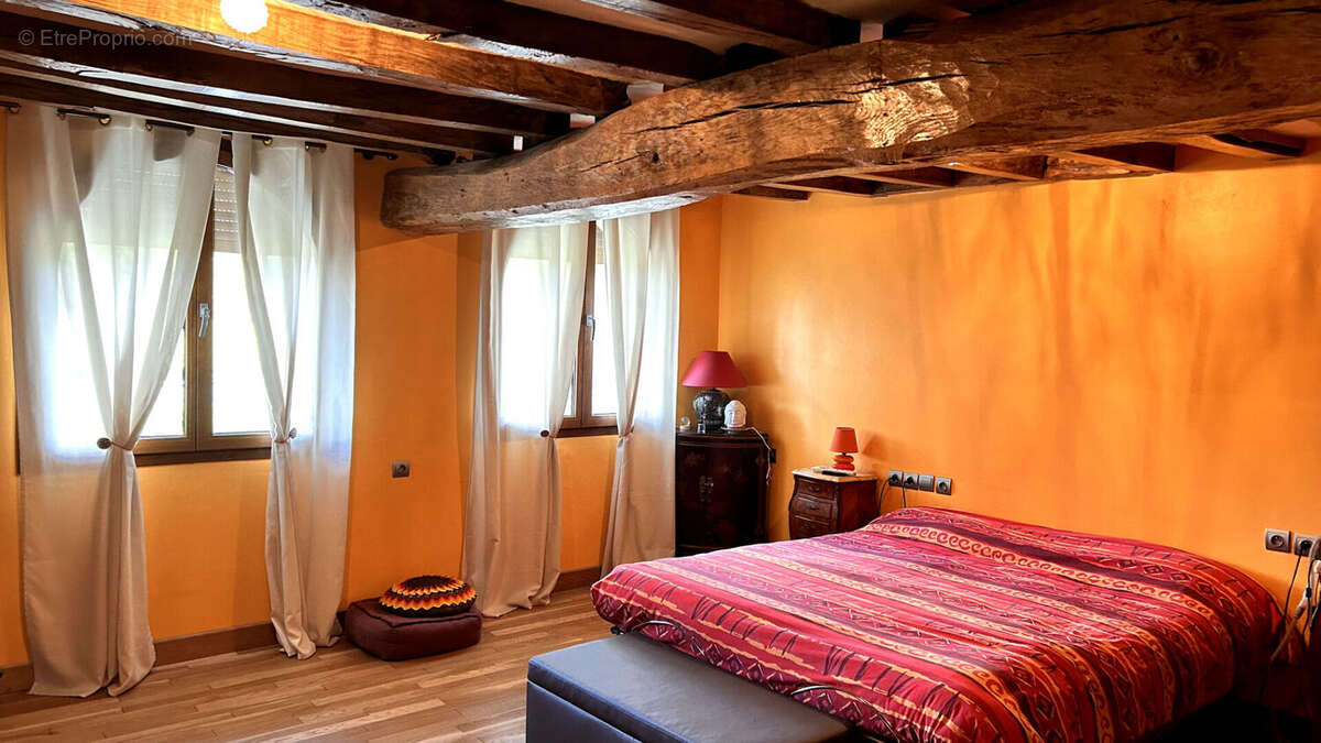 Maison à LE LOUROUX-BECONNAIS