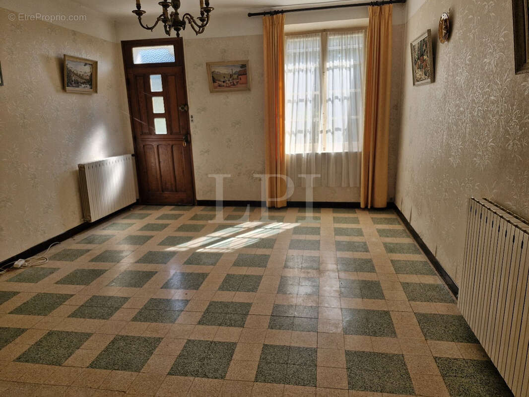 Maison à BONNIEUX