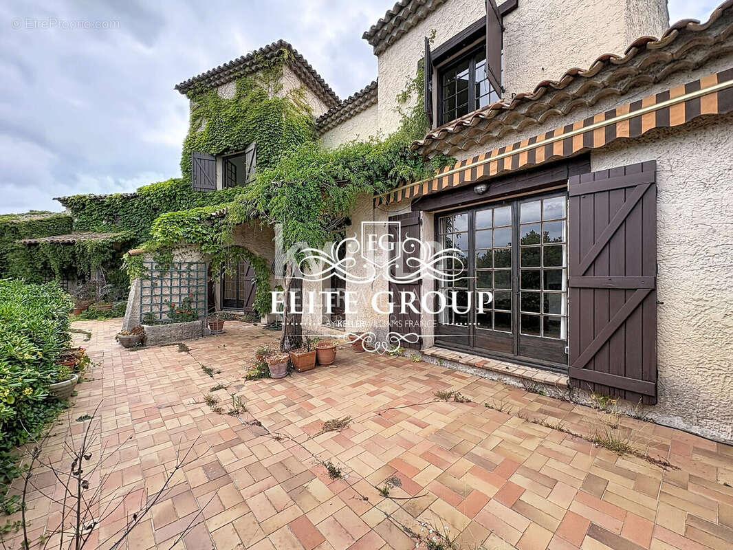 Maison 181 m² à Antibes  - photo 3