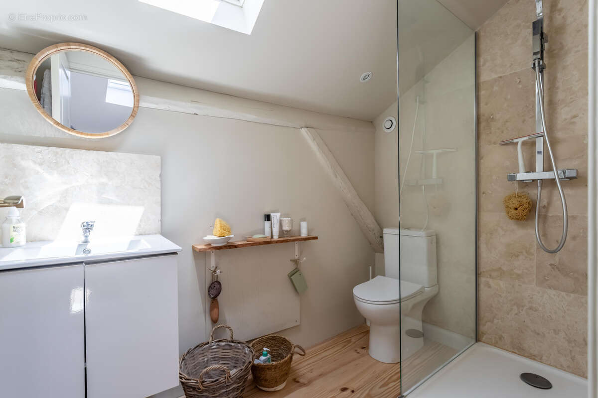 Maison de village avec jardin, garage et piscine - photo 23