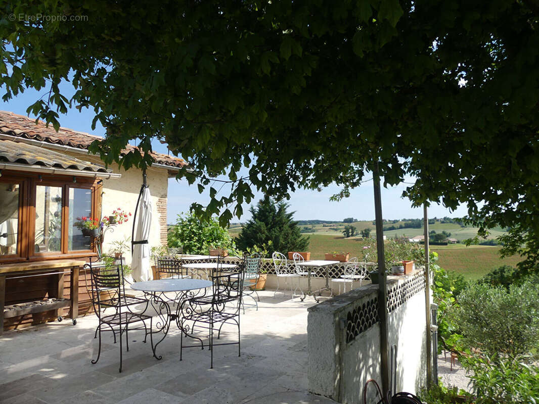 Maison à CAZAC