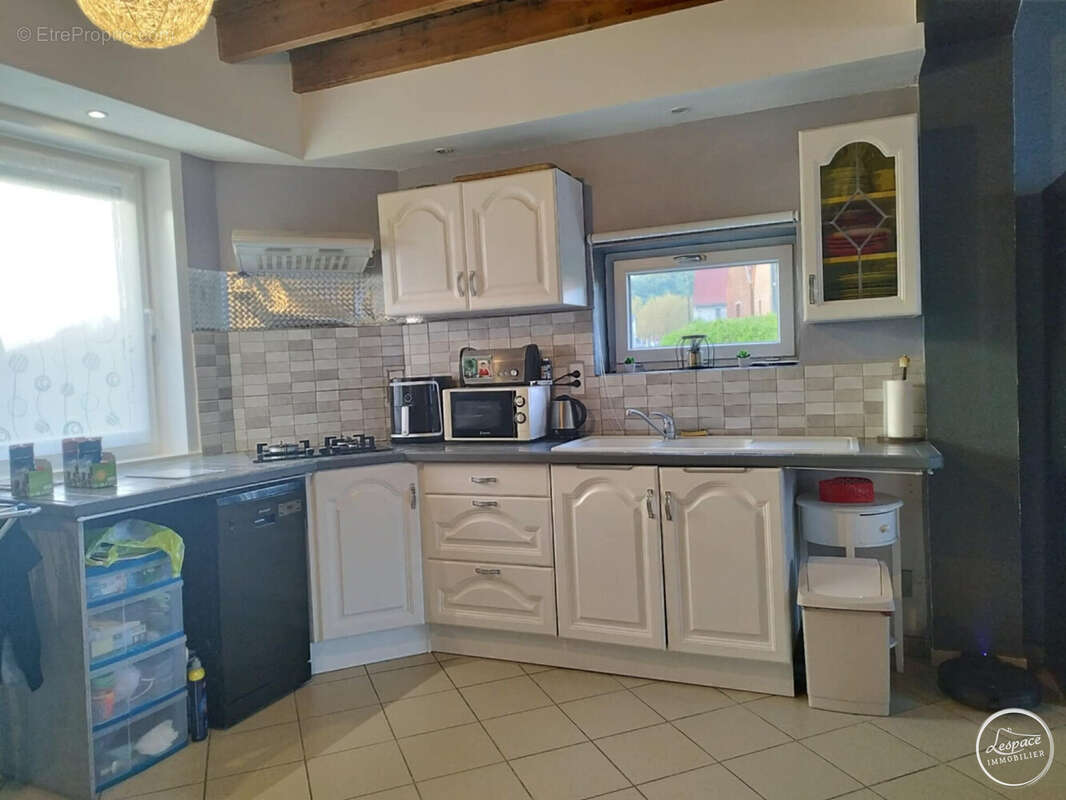 Maison à WAVRANS-SUR-L&#039;AA