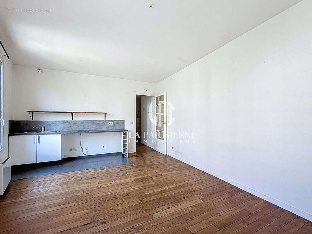 Appartement à PARIS-19E