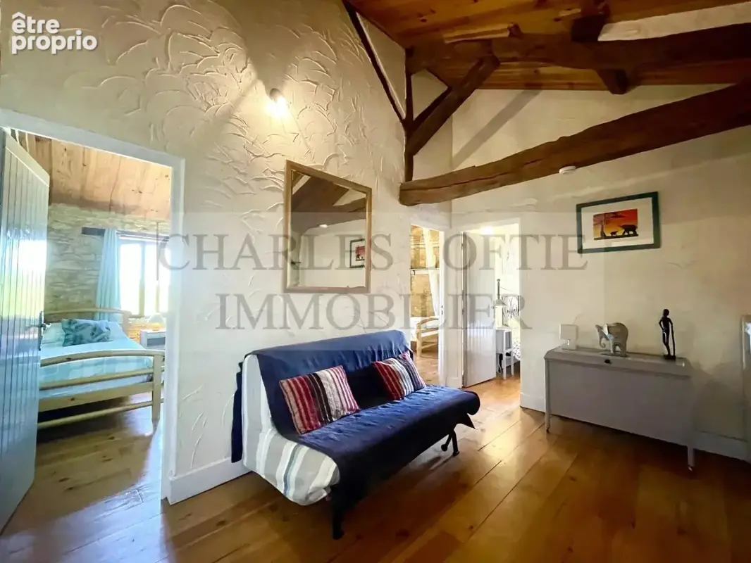 Magnifique ensemble immobilier comprenant une maison prinicipale, trois gîtes et 2 piscines, - photo 25